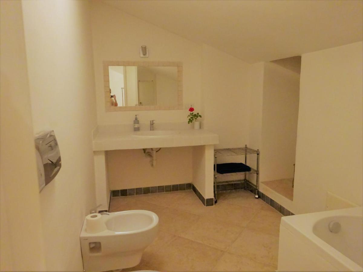 Appartamento White - San Pantaleo Esterno foto