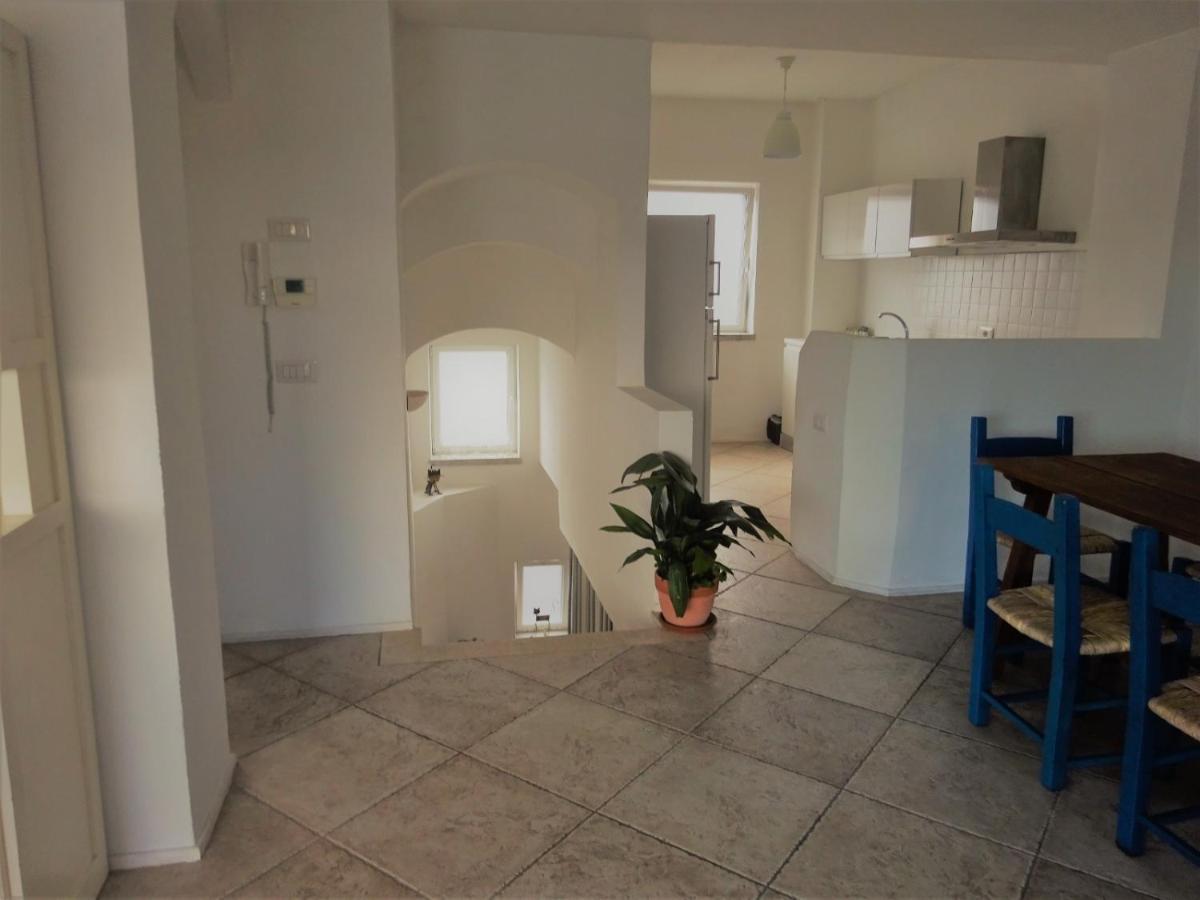 Appartamento White - San Pantaleo Esterno foto