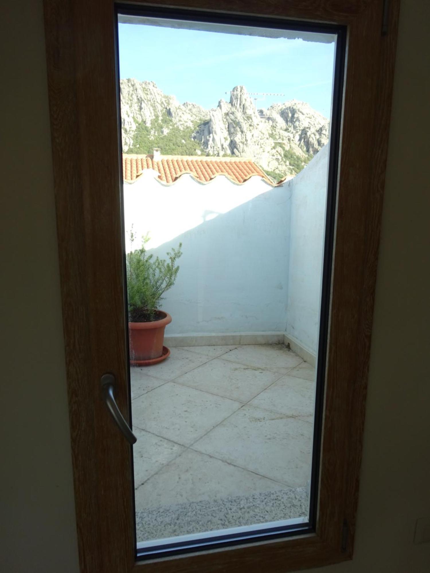 Appartamento White - San Pantaleo Esterno foto