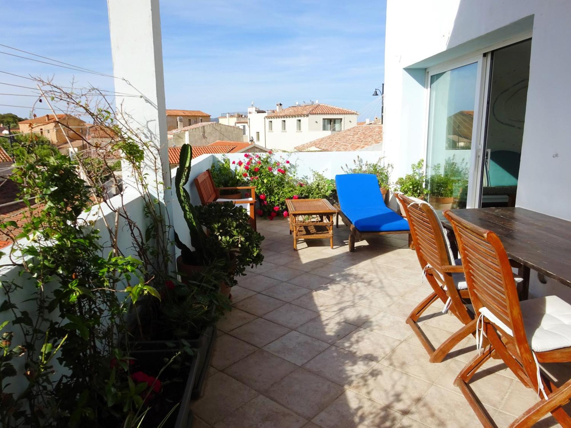 Appartamento White - San Pantaleo Esterno foto